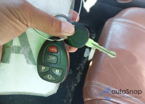 2017 Chevrolet Traverse Premier z USA, uszkodzony, nr VIN 1GNKVJKD4HJ309662